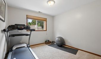 14390 Exley Ln, Apple Valley, MN 55124