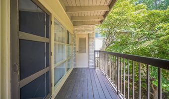 4939 AMERICANA Dr 106, Annandale, VA 22003