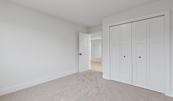 2004 Green Acres Dr, Adrian, MI 49221