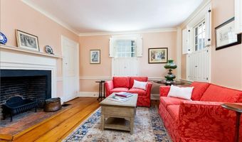 26 Thames St, Newport, RI 02840