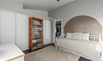 3333 N CASALOMA Dr 9, Appleton, WI 54913