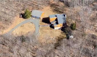 248 High Country Dr, Blakeslee, PA 18610