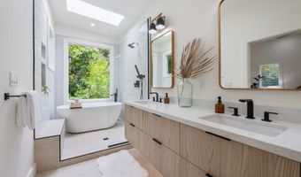 223 Lanipo Dr, Kailua, HI 96734