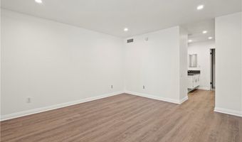 5334 Lindley Ave 125, Encino, CA 91316