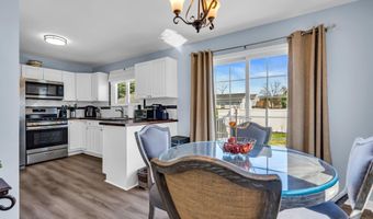 1233 Pacific Ave, Beachwood, NJ 08722