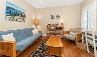20 Albert Mdw, Bar Harbor, ME 04609