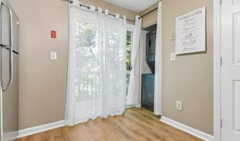 53 Manorwood Dr 53, Branford, CT 06405