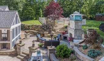127 Hooksett Rd, Auburn, NH 03032