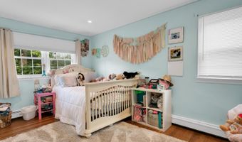 26 Herb Rd, Middletown, NJ 07748
