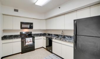 1016 S WAYNE St 406, Arlington, VA 22204