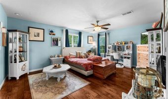 762 Old McLeod Bridge Rd, Adrian, GA 31002