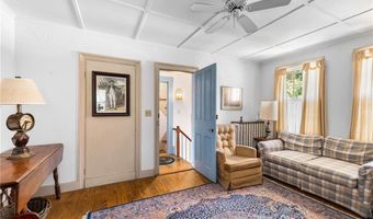 23 Willow St, Newport, RI 02840