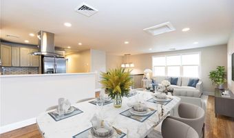 2 Holmes Rd, Coventry, RI 02816