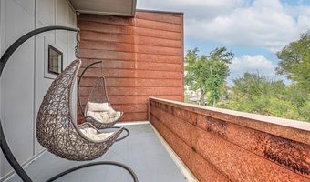 505 SE D St, Bentonville, AR 72712