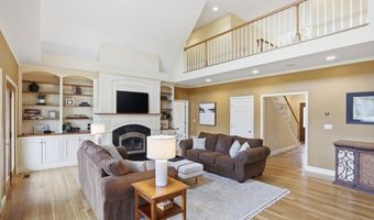 48 Vaughn Hill Rd, Bolton, MA 01740