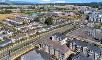 17181 SW SNOWDALE St 105, Beaverton, OR 97007