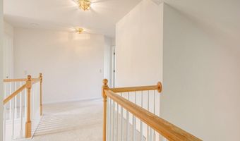 4871 S Ridgeside Cir, Ann Arbor, MI 48105