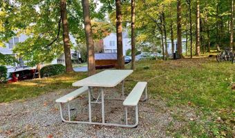 432 South St C6, Bennington, VT 05201