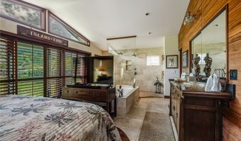 59-502 Kamehameha Hwy B, Haleiwa, HI 96712