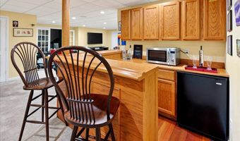 3 RAYMOND Ln, Belle Mead, NJ 08502