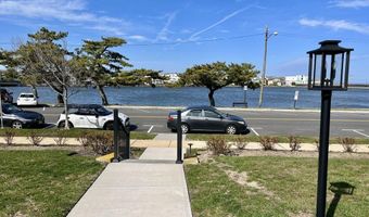 300 Deal Lake Dr 9 (WINTER), Asbury Park, NJ 07712