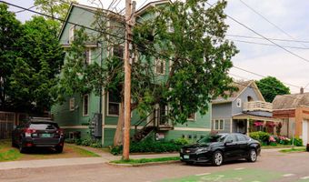 62 Lakeview Ter B, Burlington, VT 05401