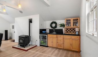 13 Birchwood Cir, Bedford, NH 03110