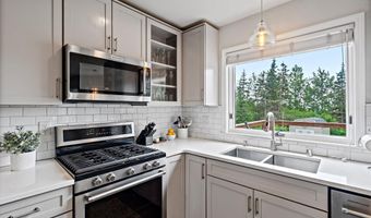 15250 Evergreen Ridge St, Anchorage, AK 99516