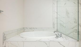 3000 N Spurway Dr, Ann Arbor, MI 48105