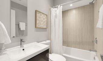 1735 1ST St NW 2, Washington, DC 20001