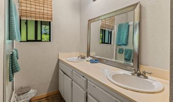 1590 Dorothea Ave, Fallbrook, CA 92028