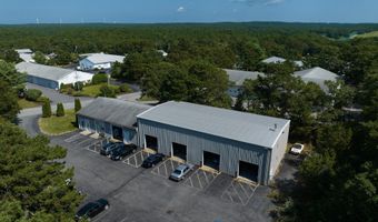 7 Colonel Dr, Bourne, MA 02532