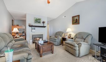 2904 Sagamore Ln, Asheville, NC 28806