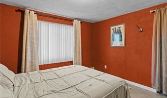 4 Clarke St, Warwick, RI 02886