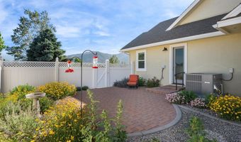1056 Country Ln, Gardnerville, NV 89460