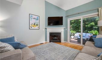 130 Bear Hill Rd 302, Cumberland, RI 02864
