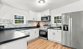 9111 Pace Rd, Bailey, NC 27807