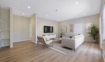 1135 E 3rd Ave, Escondido, CA 92025