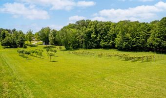 1653 St Rt 60, Ashland, OH 44805