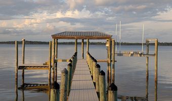 1678 Alligator Dr, Alligator Point, FL 32346