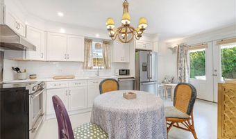 604 Thames & 4 Dixon St, Newport, RI 02840