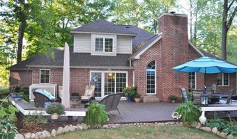 114 Chaudoin Dr, Angola, IN 46703