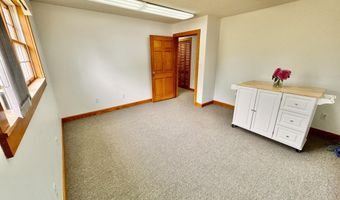 1045 Broadway, Bangor, ME 04401