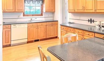 412 Bayview Ave, Bayville, NJ 08721