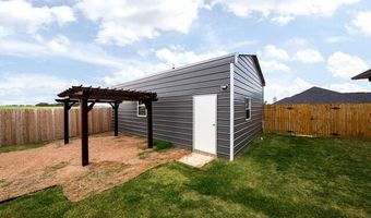 120 Western Way, Adkins, TX 78101
