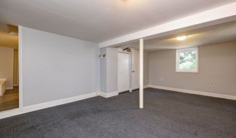 150 Hillcrest Rd, Bridgeport, CT 06606