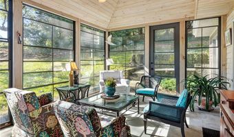 140 Connection St, Newport, RI 02840