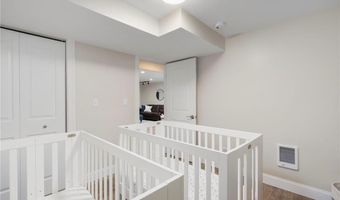 161 Seawynds Dr, North Kingstown, RI 02852