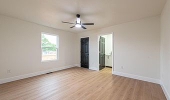 135 Short St, Athens, TN 37303