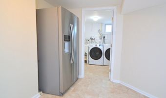 2441 N MCKINLEY St, Arlington, VA 22207